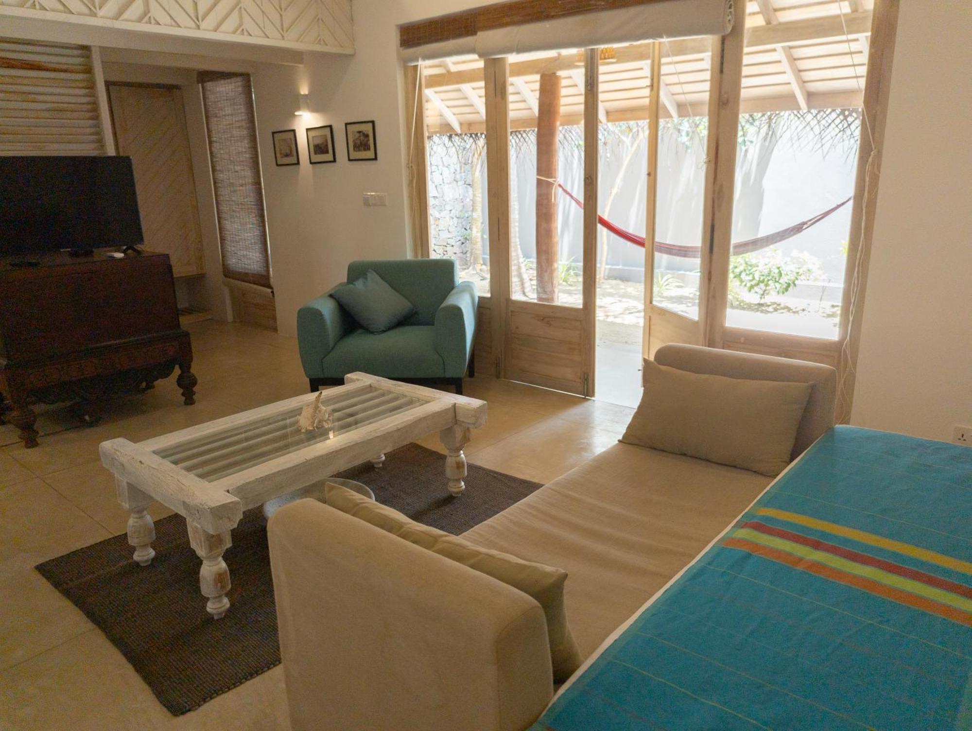 Hiru Villas And Kitesurfing Kalpitiya Buitenkant foto