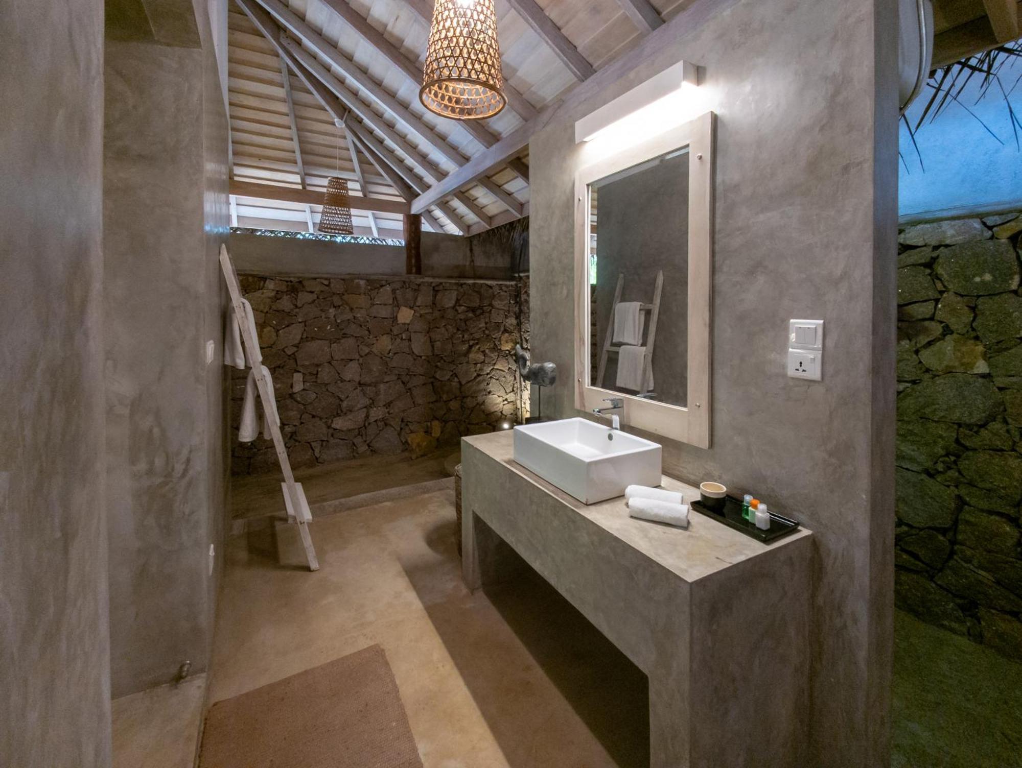 Hiru Villas And Kitesurfing Kalpitiya Buitenkant foto